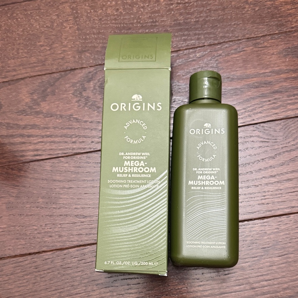 Origins Mega-Mushroom Soothing Treatment lotion - New